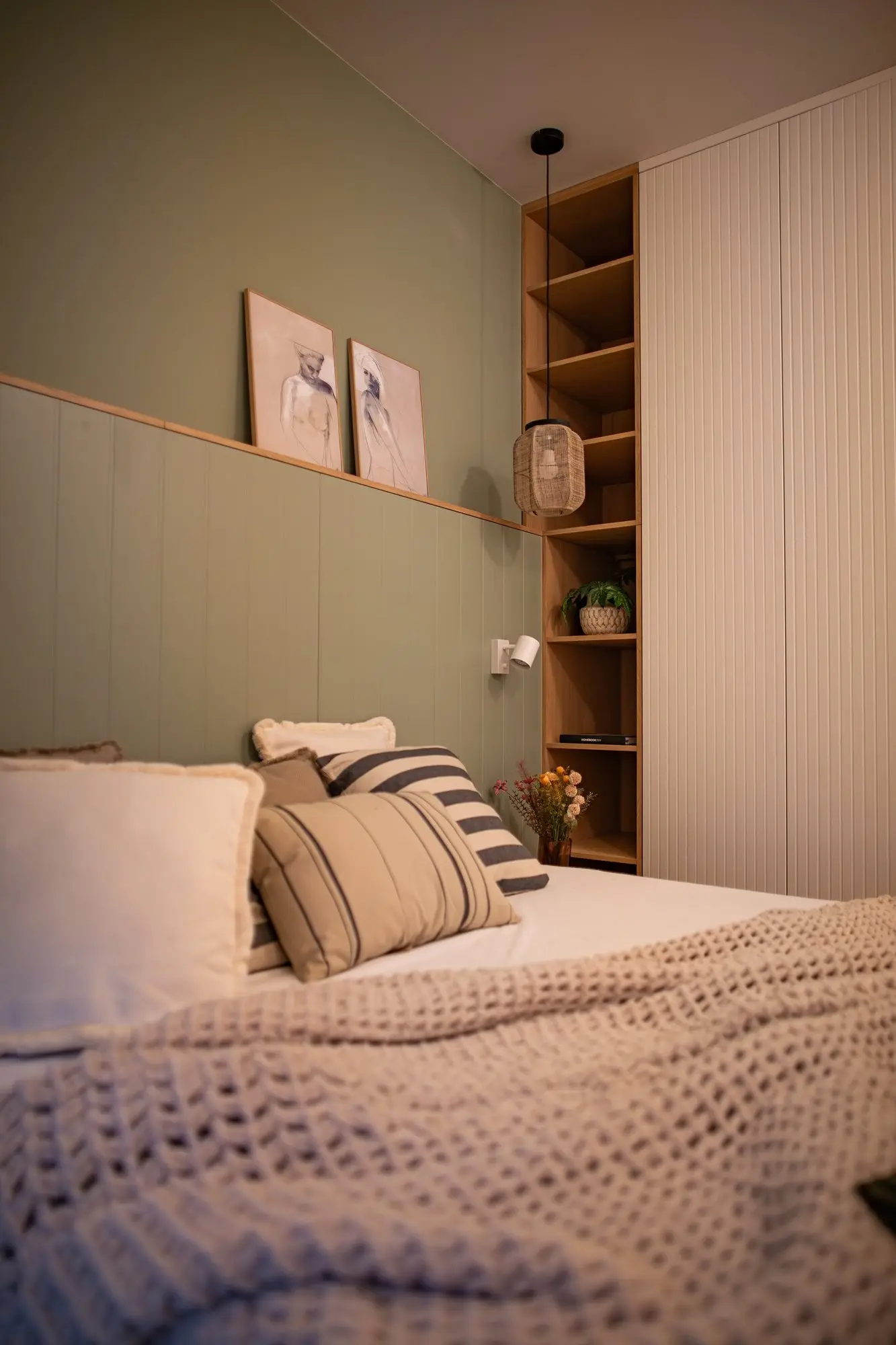 Sypialnia w zieleni – projekt wnętrza NicaDesign, Warszawa